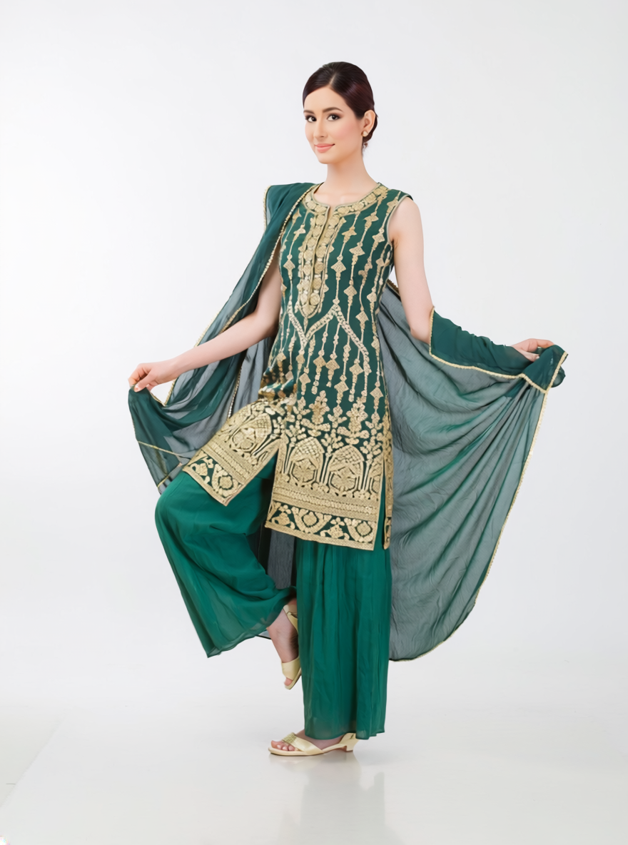 Elegant Emerald Green Embroidered Suit Set
